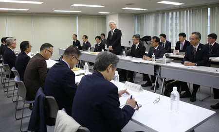 東京五輪のマラソン・競歩の札幌開催について開かれた実務者会議=8日午前、札幌市中央区