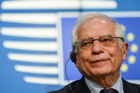 22日、ブリュッセルで記者会見する欧州連合(EU)のボレル外交安全保障上級代表(外相)(AFP時事)