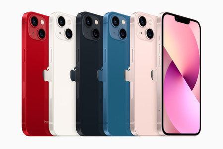 米アップルが14日発表したスマートフォンiPhone(アイフォーン)13(同社提供)