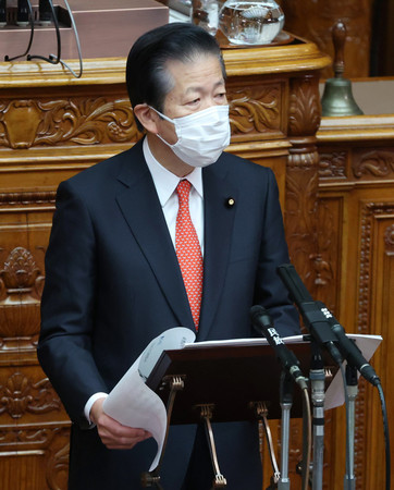 参院本会議で代表質問に臨む公明党の山口那津男代表=21日午前、国会内