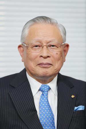 熊崎勝彦氏