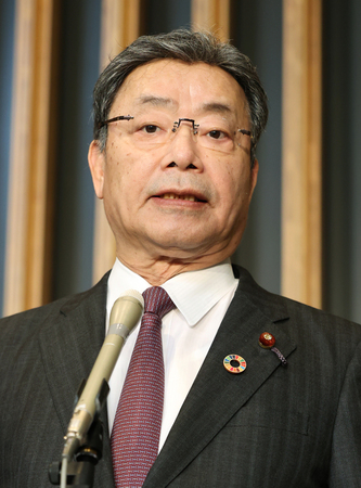 谷公一国家公安委員長=4月26日、東京都千代田区