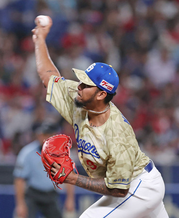 6回1失点で来日初勝利を挙げた中日のメヒア=8日、バンテリンドーム