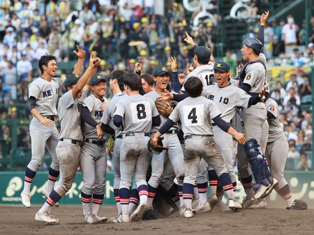 慶応、歴史的Ｖ＝１０７年ぶり頂点―全国高校野球 | 時事通信ニュース