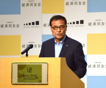 経済同友会の新浪剛史代表幹事=7月6日、長野県軽井沢町