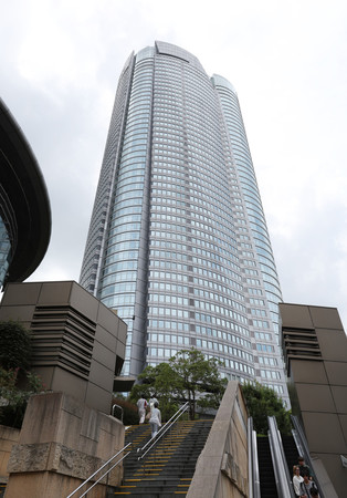 ビッグモーター本社が入居する六本木ヒルズ森タワー=15日午前、東京都港区