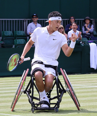 車いす部門男子シングルスで準決勝に進んだ小田凱人＝１１日、英ウィンブルドン