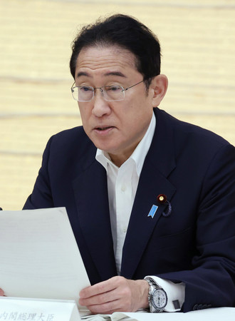 観光立国推進閣僚会議で発言する岸田文雄首相＝１９日午前、首相官邸