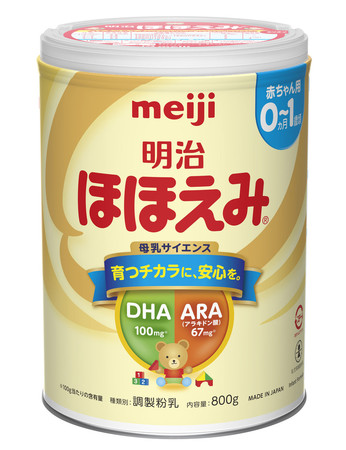 明治が値上げする粉ミルク「明治ほほえみ　８００ｇ」（同社提供）