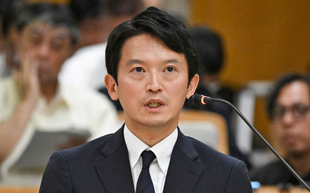 証人尋問に応じる兵庫県の斎藤元彦知事＝６日、神戸市中央区（代表撮影）