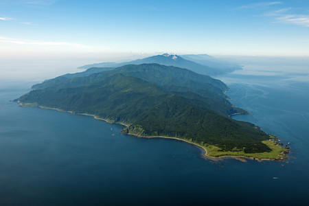 北海道・知床半島の知床岬