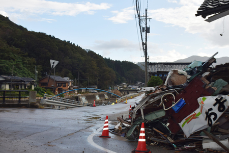 能登半島地震などの爪痕が残る被災地＝１０月１１日、石川県珠洲市