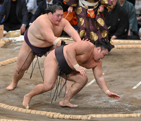 支度部屋＝大相撲九州場所 | 時事通信ニュース