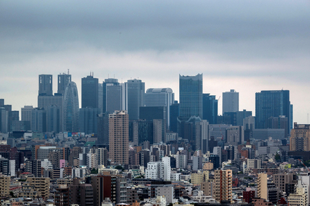 東京都心の高層ビル街（ＡＦＰ時事）（資料）