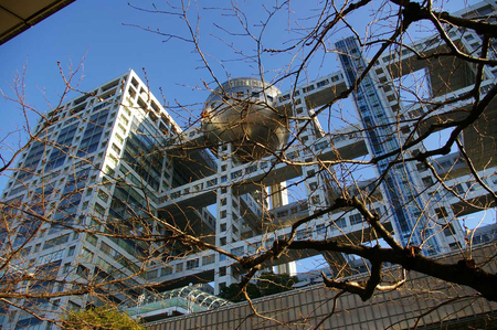 フジテレビ本社＝東京都港区