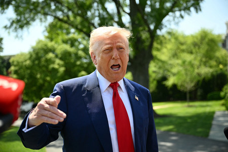トランプ米大統領=29日、ワシントン(AFP時事)