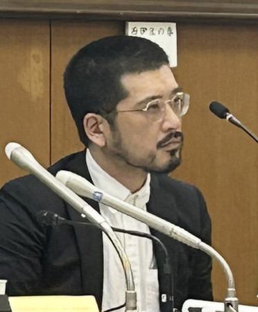 麻薬取締法違反の疑いで警視庁に逮捕された「日本駆け込み寺」事務局長の田中芳秀容疑者=2023年11月、東京都新宿区