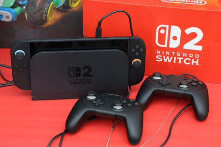 任天堂の新型家庭用ゲーム機「ニンテンドースイッチ2」=5日、東京都豊島区