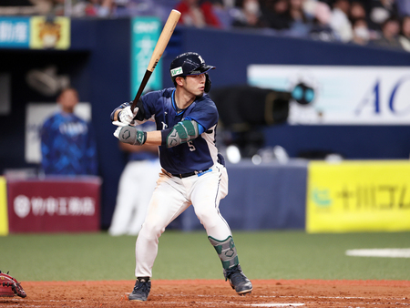 プロ野球埼玉西武ライオンズの外崎修汰選手=4月16日、京セラドーム大阪