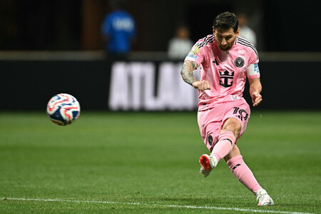 メッシ、スターの輝き＝初勝利に導くFK―クラブW杯サッカー