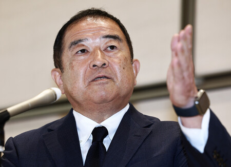 国分太一氏の番組降板について報道陣の質問に答える日本テレビの福田博之社長=20日午後、東京都港区
