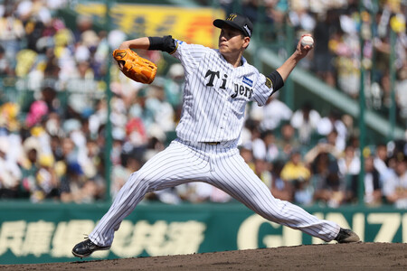 3勝目を挙げた阪神先発の大竹=21日、甲子園