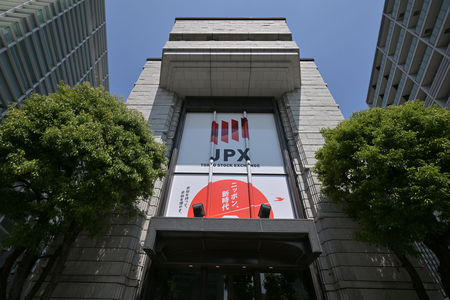 東京証券取引所＝東京都中央区