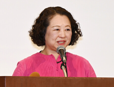 参院選候補の集会であいさつする連合の芳野友子会長＝１３日、岡山市北区