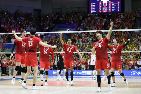 ドイツに勝利し喜ぶ日本=16日、千葉ポートアリーナ