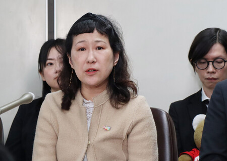同性婚訴訟「違憲判断を」＝原告らが最高裁に要請 | 時事通信ニュース