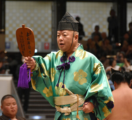 第39代木村庄之助が定年会見＝「行司は土俵上の責任者」―大相撲