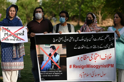 レイプの原因は女性の 露出の多い服装 パキスタン首相発言に非難殺到 時事通信ニュース