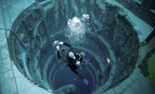 ドバイに世界で最も深いプール登場 探検可能な 水没都市 も 時事通信ニュース