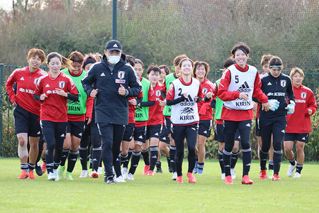 練習するなでしこジャパン サッカー 時事通信ニュース