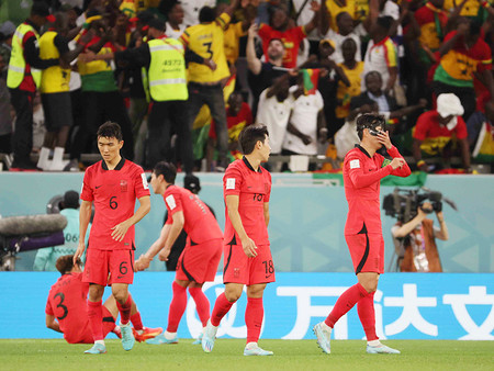 肩を落とす韓国の選手 ｗ杯サッカー 時事通信ニュース