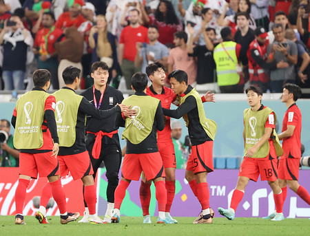 喜ぶ韓国の選手 ｗ杯サッカー 時事通信ニュース