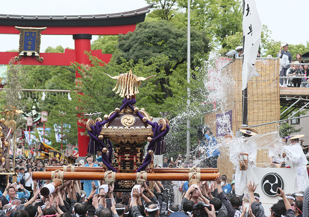 ６年ぶりの富岡八幡宮例大祭 | 時事通信ニュース