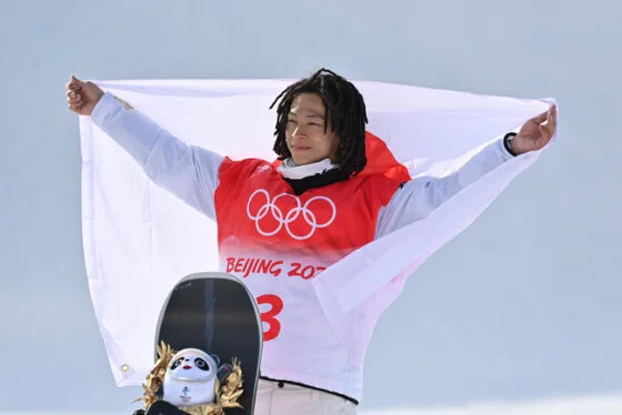 ビンドゥンドゥン　北京五輪 話題のビンドゥンドゥンにまた衝撃シーン 北京五輪で「脚が