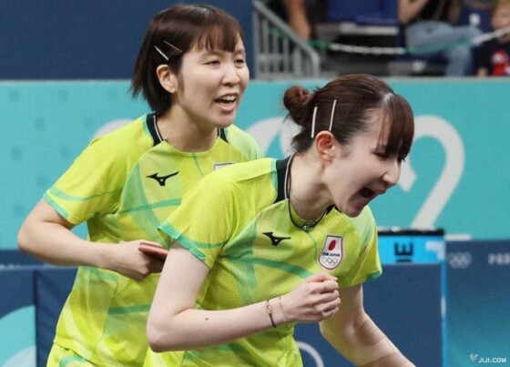卓球 銀メダル！ 平野美宇 直筆サイン色紙 パリオリンピック パリ五輪 早田ひな 2025年最新】平野美宇サインの人気アイテム - メルカリ