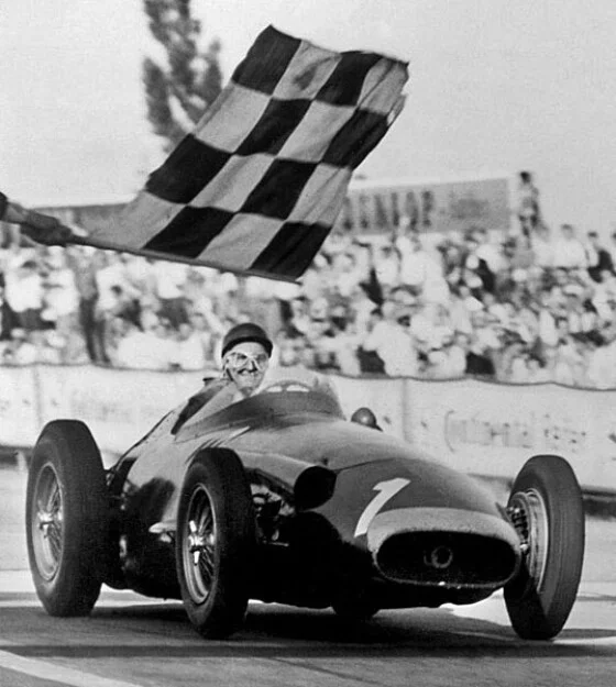 写真】【F1】「レジェンド」マシン＆ドライバー (24/62) | 時事通信