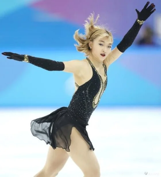 坂本花織 直筆サイン付き写真 世界女王 女子フィギュアスケート　証明書付 1枚⑤ 61ZV3FjBvbL._UF894,1000_QL80_.jpg