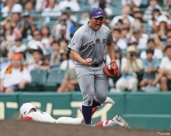 写真】【高校通算140本塁打の強打者】佐々木麟太郎 | 時事通信