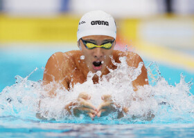 男子２００メートル個人メドレー予選、力泳する瀬戸大也＝２２日、東京アクアティクスセンター