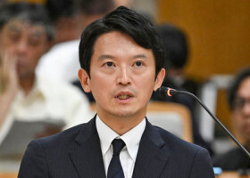 証人尋問に応じる兵庫県の斎藤元彦知事＝６日、神戸市中央区（代表撮影）