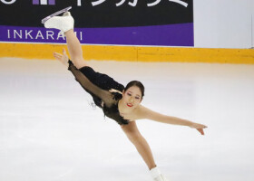 グランプリ（ＧＰ）シリーズフランス大会の女子フリーで演技する三原舞依＝２日、フランス・アンジェ