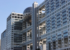 フジテレビ本社＝東京都港区