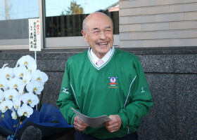 イチローさんの米野球殿堂入りの喜びを語る父親の鈴木宣之さん＝２２日午前、愛知県豊山町