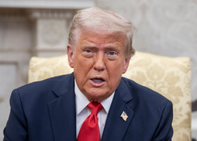 トランプ米大統領＝１４日、ワシントン（ＥＰＡ時事）
