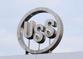 米鉄鋼大手ＵＳスチールのロゴマーク（ＡＦＰ時事）