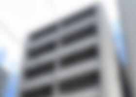 無届けの違法民泊が行われていたマンション＝５月２８日、東京都板橋区（画像処理をしてあります）